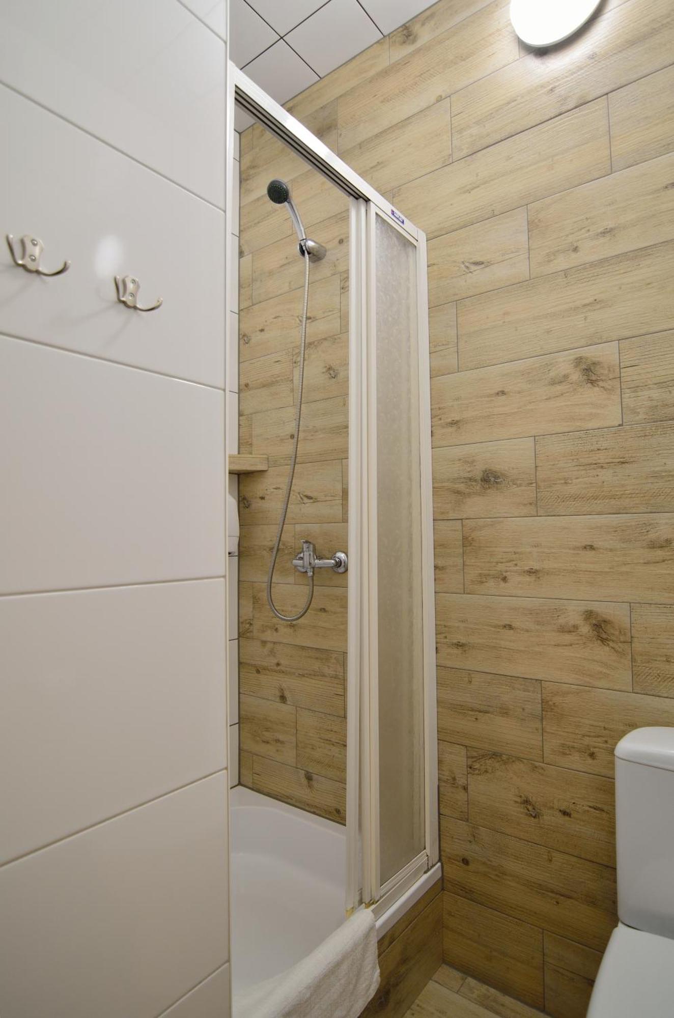 Hotel Gracja Kuznia Raciborska Ngoại thất bức ảnh