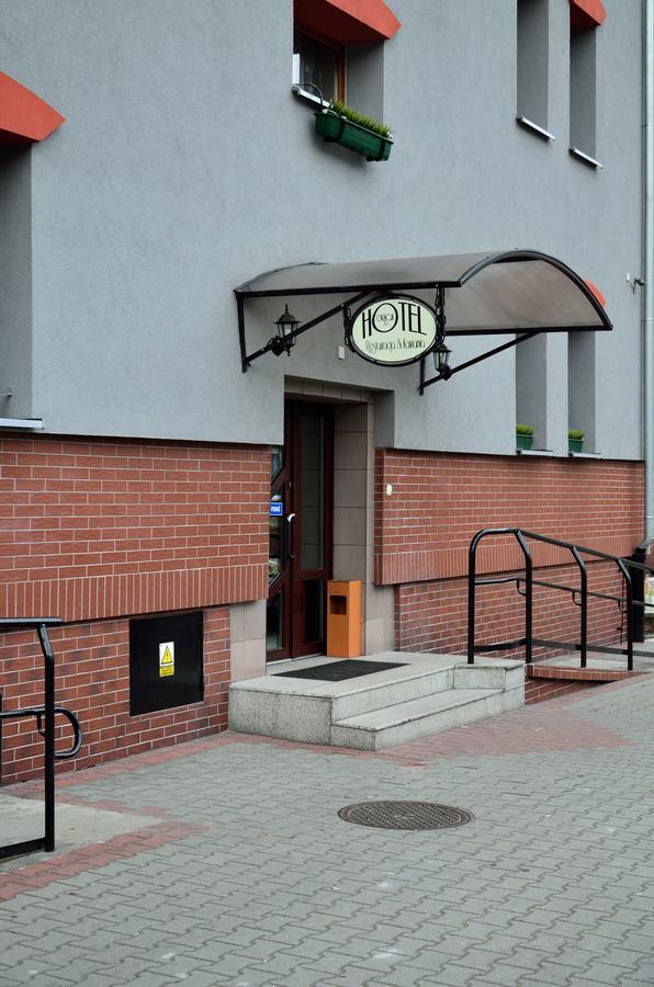 Hotel Gracja Kuznia Raciborska Ngoại thất bức ảnh
