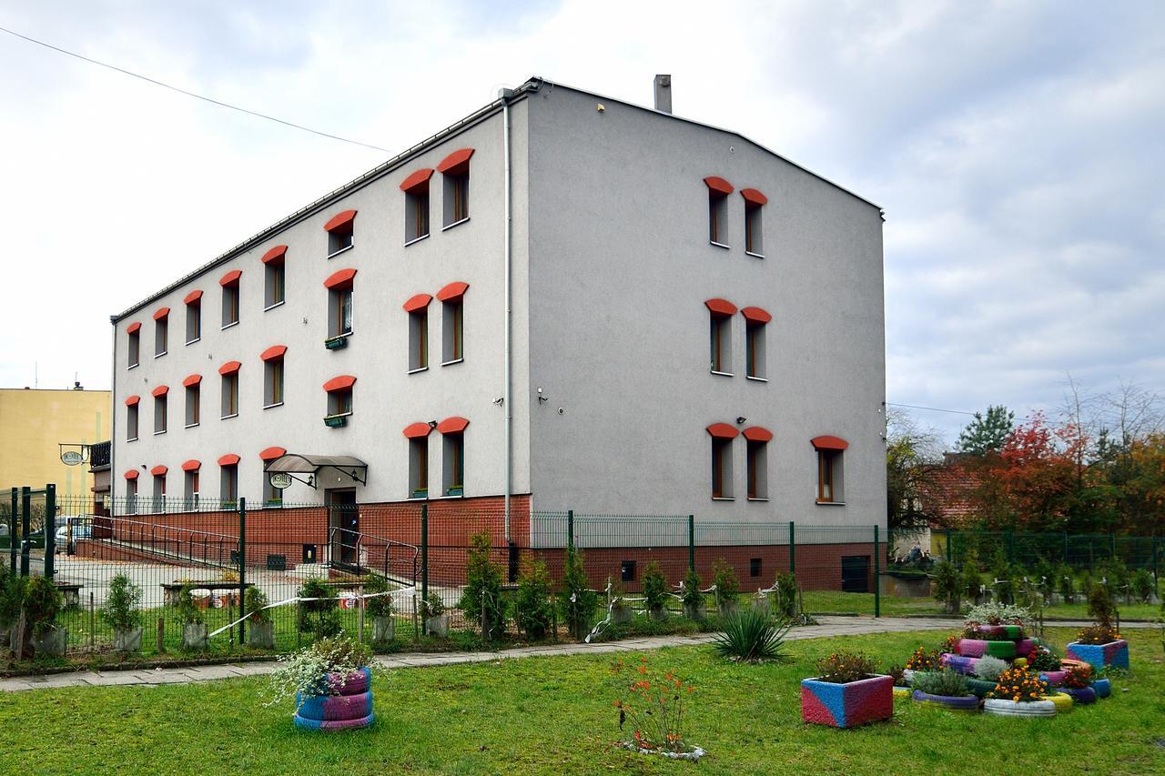 Hotel Gracja Kuznia Raciborska Ngoại thất bức ảnh